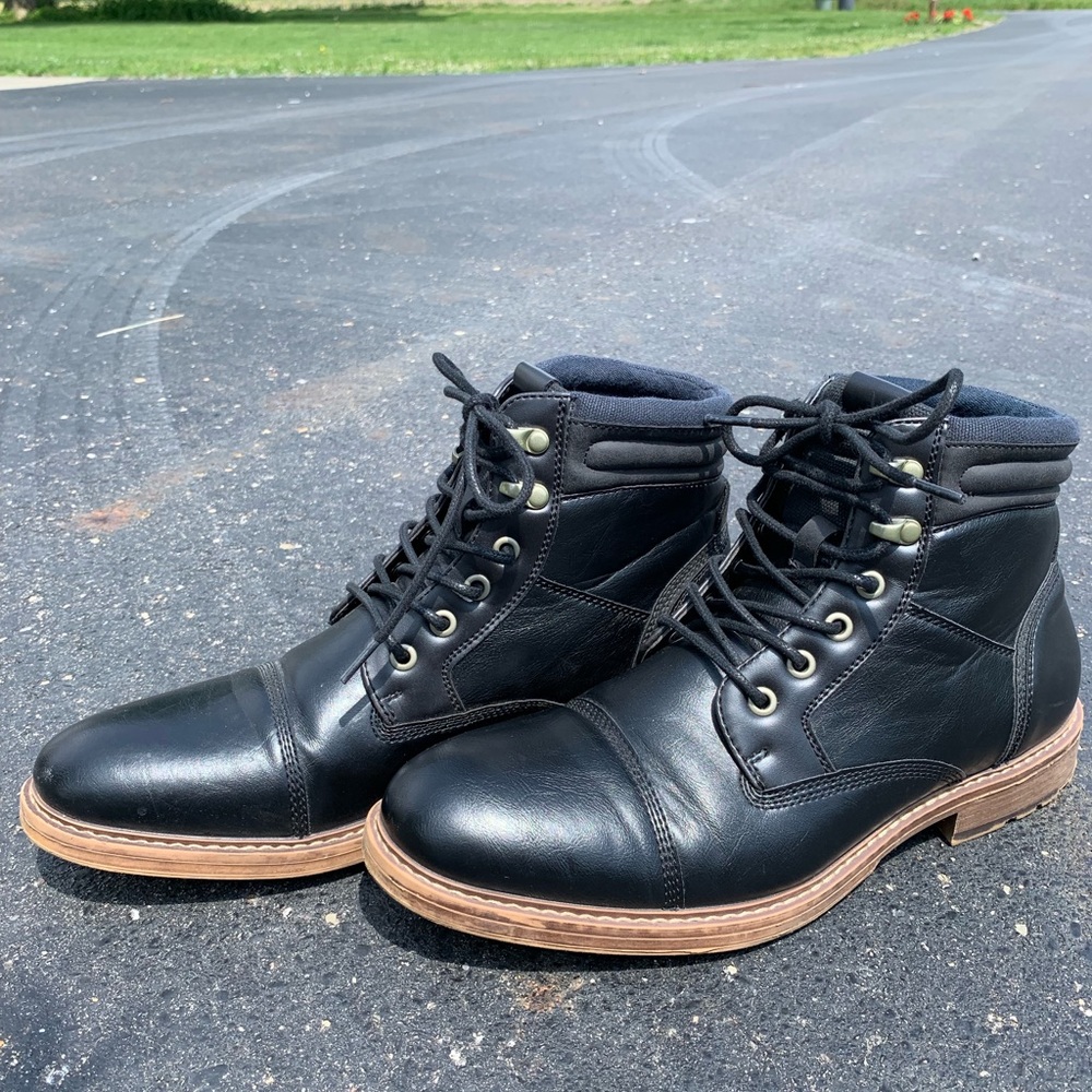 Sonoma men’s lace up dress boots size 9.5